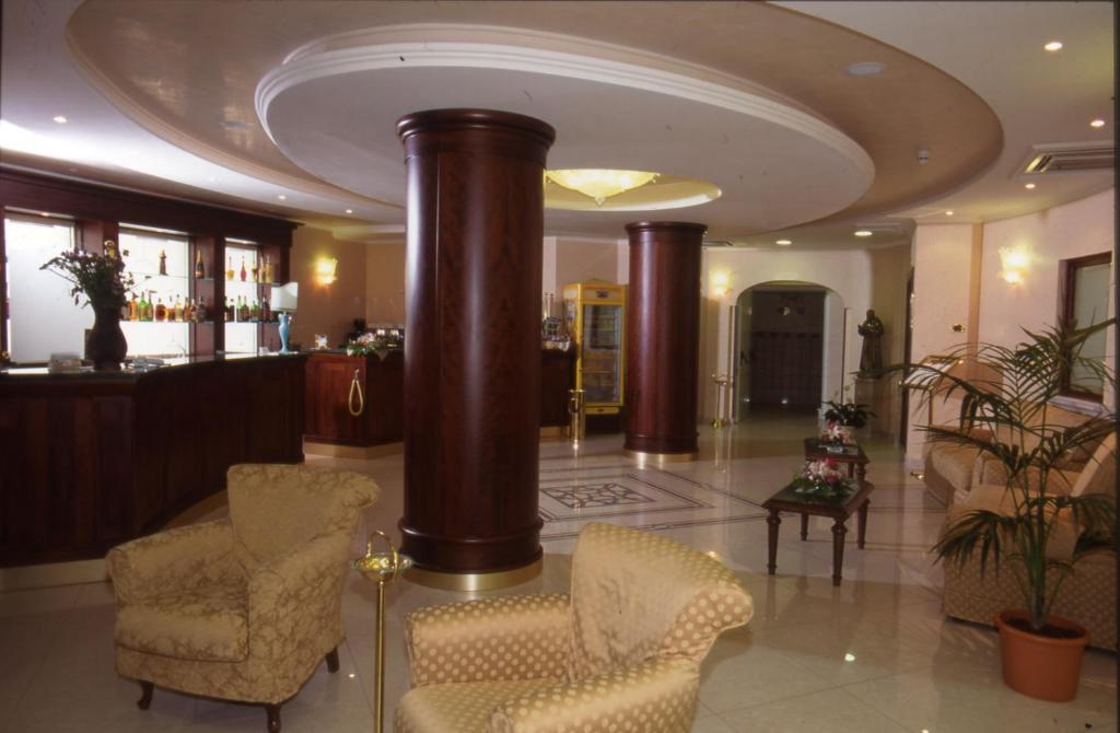 Hotel Di Cosmo San Giovanni Rotondo Exterior photo
